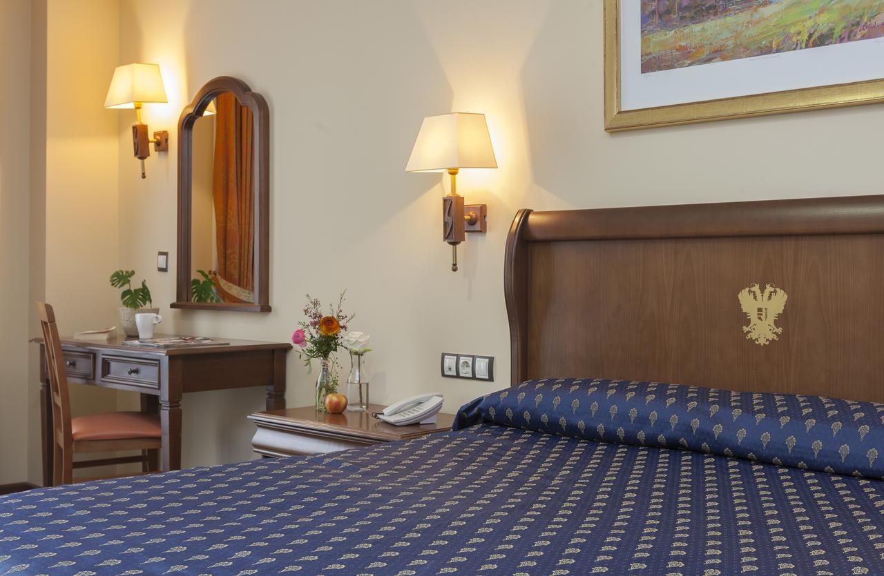 Hotel Agora Juan De Austria Madrid Esterno foto