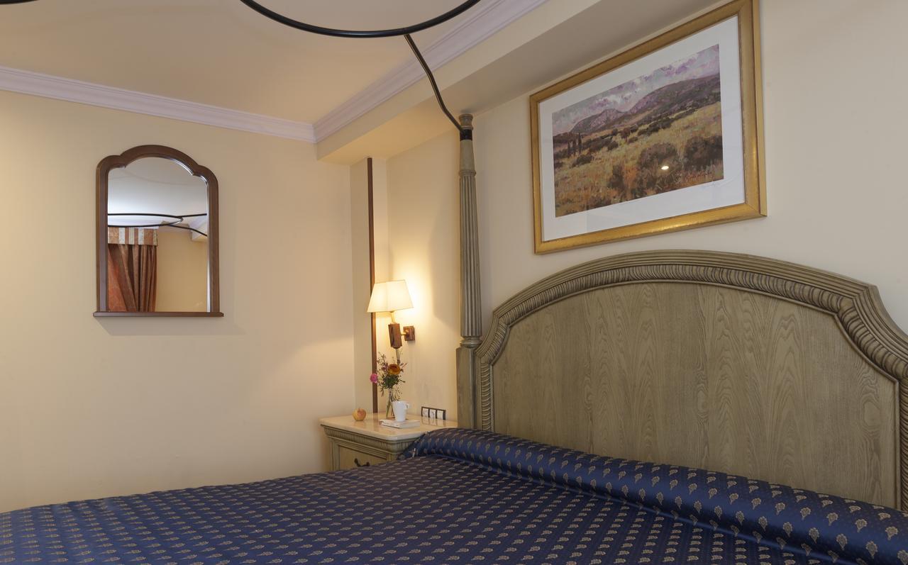 Hotel Agora Juan De Austria Madrid Esterno foto